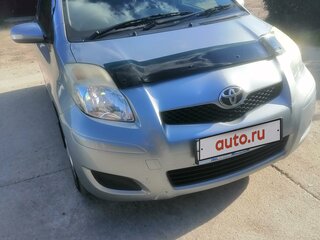 2009 Toyota Vitz II (XP90), серый, 710000 рублей, вид 1