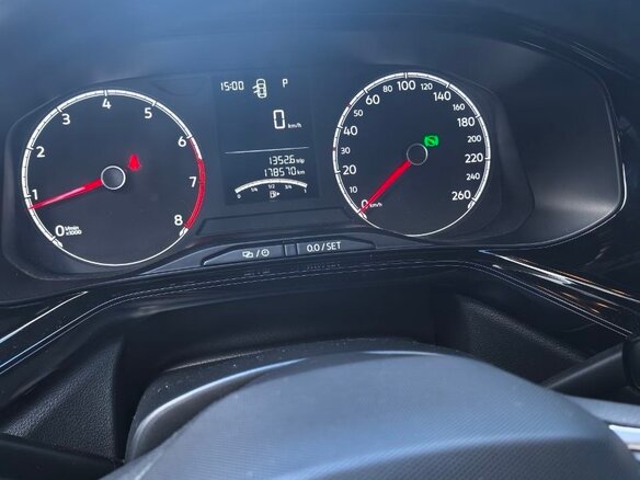 2021 Volkswagen Polo VI, серый, 1600000 рублей - вид 10