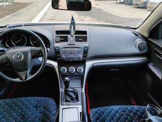 2010 Mazda 6 II (GH) Рестайлинг, белый, 1200000 рублей, вид 5