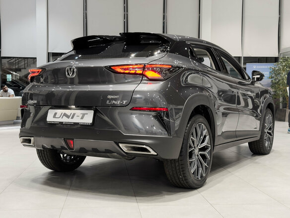 2025 Changan UNI-T I, белый, 3459900 рублей - вид 4