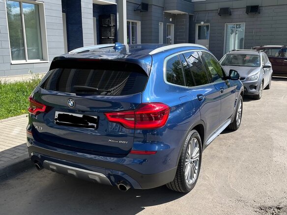 2019 BMW X3 20i xDrive III (G01), синий, 3590000 рублей - вид 5