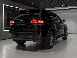 2018 Jeep Grand Cherokee IV (WK2) Рестайлинг, чёрный, 3575000 рублей, вид 5