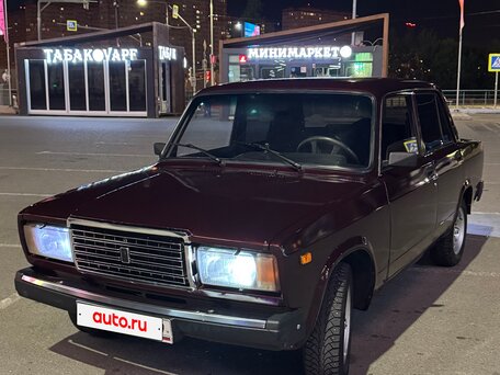 2010 Lada (ВАЗ) 2107, красный, 200000 рублей, вид 4
