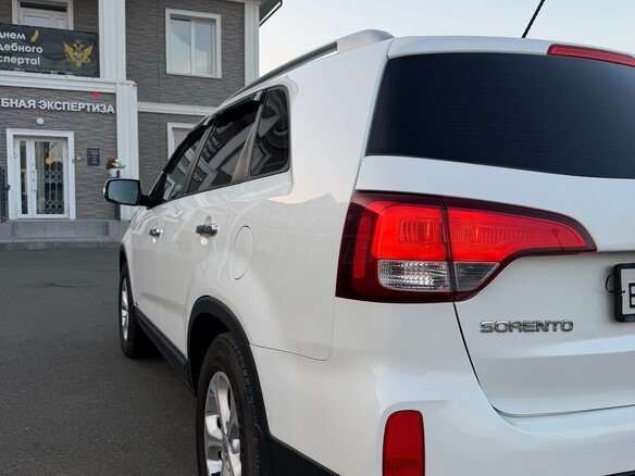 2013 Kia Sorento II Рестайлинг, белый, 1550000 рублей - вид 6