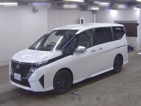 2026 Nissan Serena VI (C28) Рестайлинг, белый, 3312555 рублей, вид 1