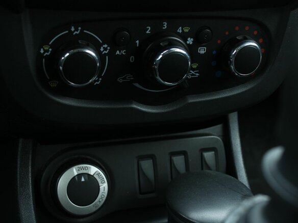 2015 Renault Duster I Рестайлинг, серый, 1250000 рублей - вид 18