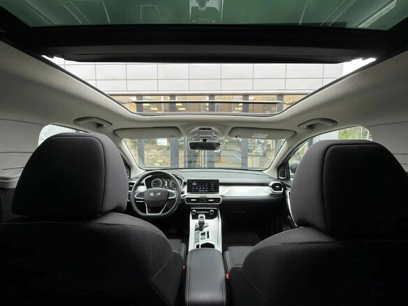 2021 Geely Coolray I, серый, 1690000 рублей - вид 18