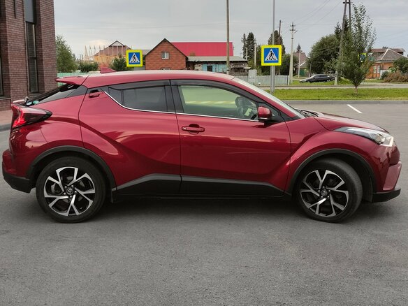 2017 Toyota C-HR I, красный, 1970000 рублей - вид 8