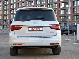 2019 Infiniti QX80 I Рестайлинг 2, белый, 5000000 рублей, вид 4