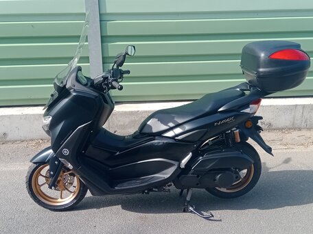 2023 Yamaha NMAX, чёрный, 425000 рублей, вид 3