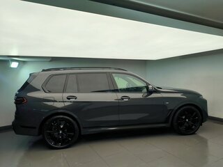 2026 BMW X7 40d I (G07) Рестайлинг, серый, 18850000 рублей, вид 5