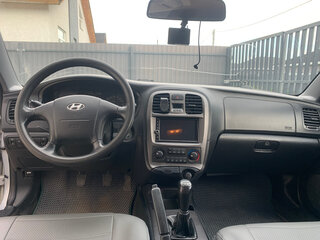 2011 Hyundai Sonata ТагАЗ IV (EF) Рестайлинг, серебристый, 600000 рублей, вид 3