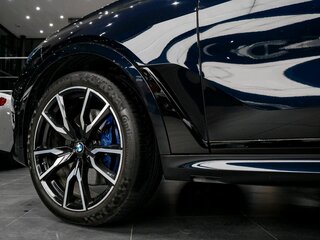 2021 BMW X7 30d I (G07), чёрный, 10490000 рублей, вид 5