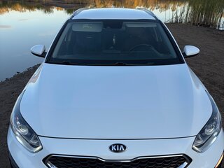 2018 Kia Ceed III, белый, 1850000 рублей, вид 2