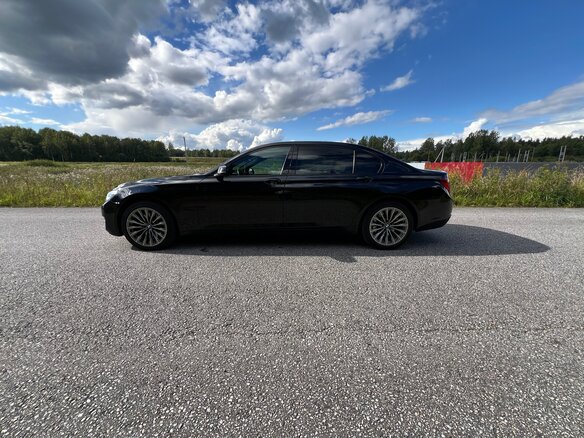2014 BMW 7 серии Long 740Li xDrive V (F01/F02/F04) Рестайлинг, чёрный, 2299000 рублей - вид 8