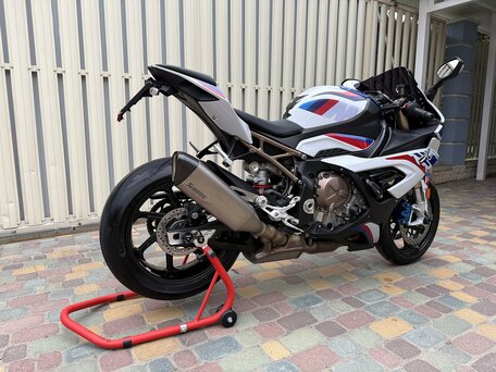 2022 BMW S 1000 RR, белый, 1790000 рублей, вид 4
