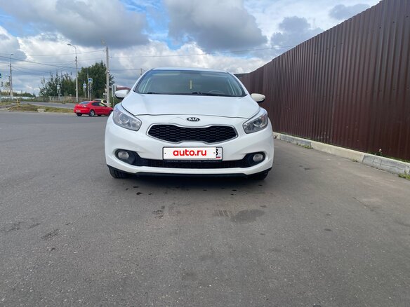 2015 Kia Ceed II, белый, 780000 рублей - вид 2