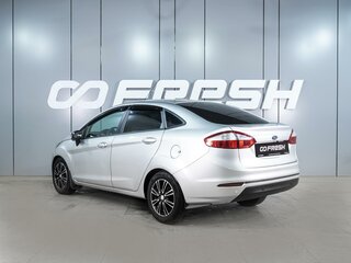 2015 Ford Fiesta Mk6 Рестайлинг, серебристый, 899000 рублей, вид 2