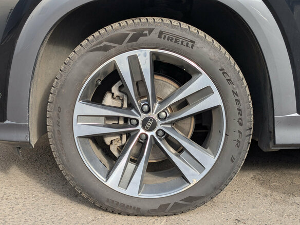 2023 Audi Q6 45 TFSI, чёрный, 6750000 рублей - вид 11