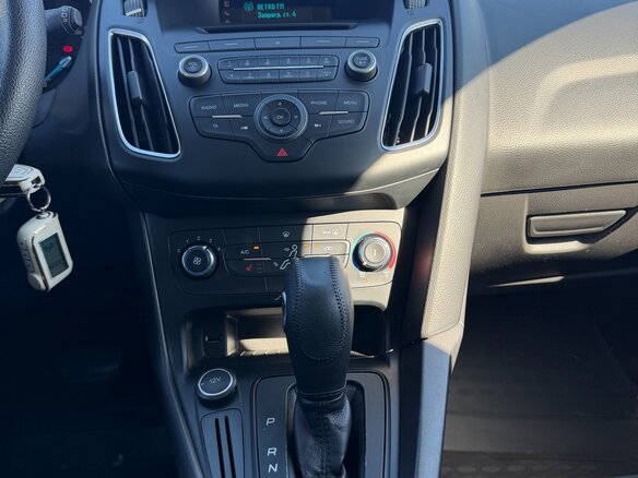 2016 Ford Focus III Рестайлинг, серебристый, 997000 рублей - вид 30