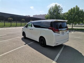 2016 Toyota Alphard III, белый, 3700000 рублей, вид 3