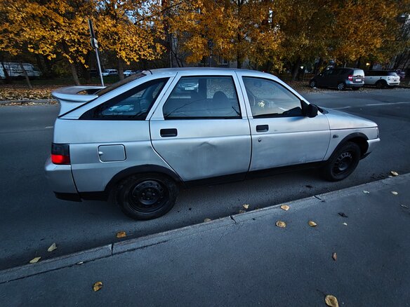 2002 Lada (ВАЗ) 2112, серебристый, 89990 рублей - вид 4