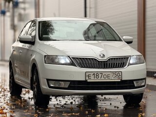 2016 Skoda Rapid I, белый, 700000 рублей, вид 4