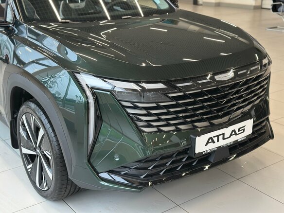 2026 Geely Atlas II, зелёный, 3449990 рублей - вид 3