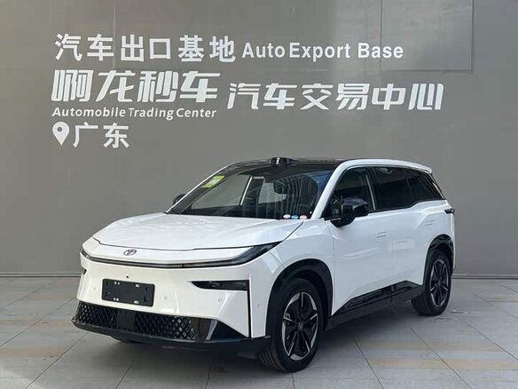2025 Toyota bZ3X 58.3 kWh, белый, 2515400 рублей