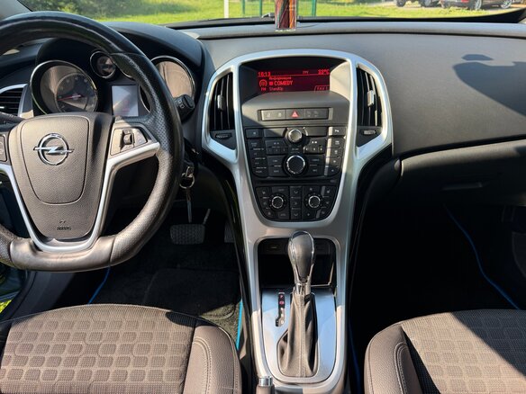 2013 Opel Astra GTC J Рестайлинг, голубой, 1150000 рублей - вид 5