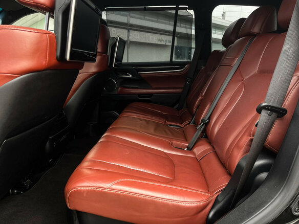 2017 Lexus LX 570 III Рестайлинг 2, чёрный, 6890000 рублей - вид 9