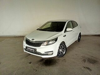 2016 Kia Rio III Рестайлинг, белый, 640000 рублей, вид 1
