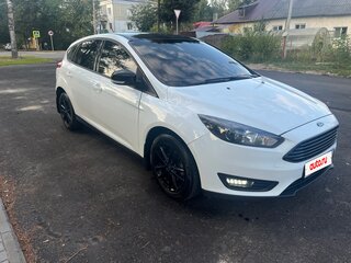 2017 Ford Focus III Рестайлинг, белый, 1090000 рублей, вид 3