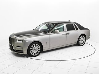 2019 Rolls-Royce Phantom VIII, серебристый, 32600000 рублей, вид 4