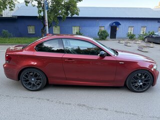 2008 BMW 1 серии 135i I (E81/E82/E87/E88) Рестайлинг, красный, 1650000 рублей, вид 4