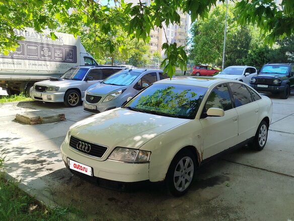 1997 Audi A6 II (C5), белый, 330000 рублей