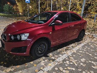 2013 Chevrolet Aveo II, красный, 487000 рублей, вид 1