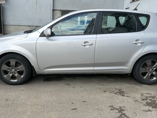 2010 Kia Ceed I Рестайлинг, серебристый, 730000 рублей, вид 4
