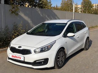 2017 Kia Ceed II Рестайлинг, белый, 1480000 рублей, вид 1