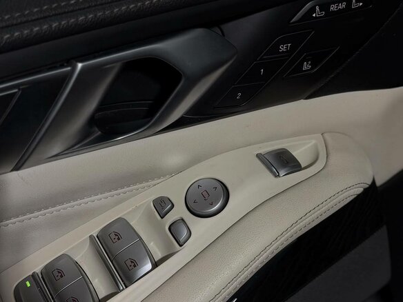 2019 BMW X7 30d I (G07), чёрный, 6600000 рублей - вид 18