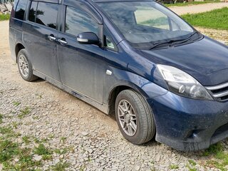 2011 Toyota ISis I Рестайлинг, синий, 780000 рублей, вид 4