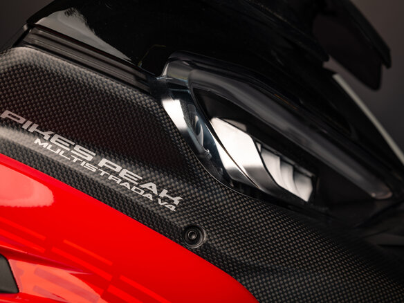 2026 Ducati Multistrada V4, красный, 3690000 рублей - вид 13