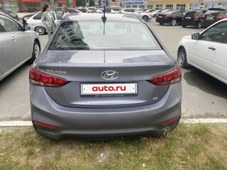2017 Hyundai Solaris II, серый, 862700 рублей, вид 4