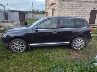 2006 Volkswagen Touareg I, чёрный, 1700000 рублей, вид 5