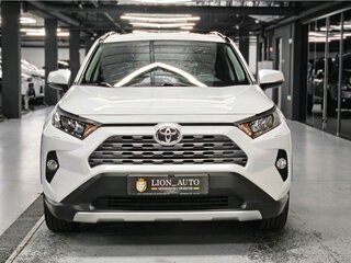 2021 Toyota RAV4 V (XA50), белый, 3980000 рублей, вид 2
