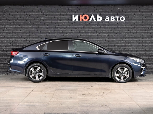 2020 Kia Cerato IV, синий, 1970000 рублей - вид 9