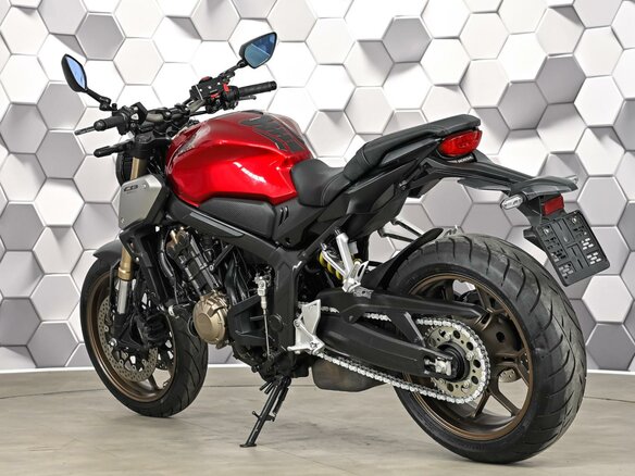 2020 Honda CB 650R, красный - вид 6