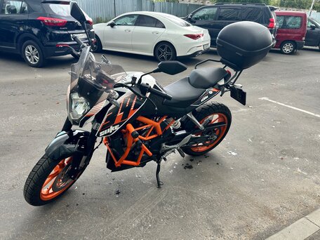 2014 KTM 390 Duke, белый, 350000 рублей, вид 2