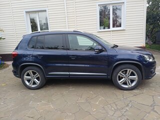 2016 Volkswagen Tiguan I Рестайлинг, синий, 1890000 рублей, вид 5