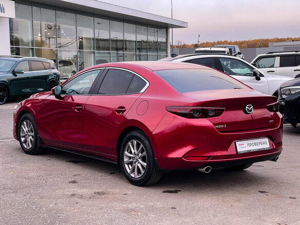 2019 Mazda 3 IV (BP), красный, 2047000 рублей - вид 6